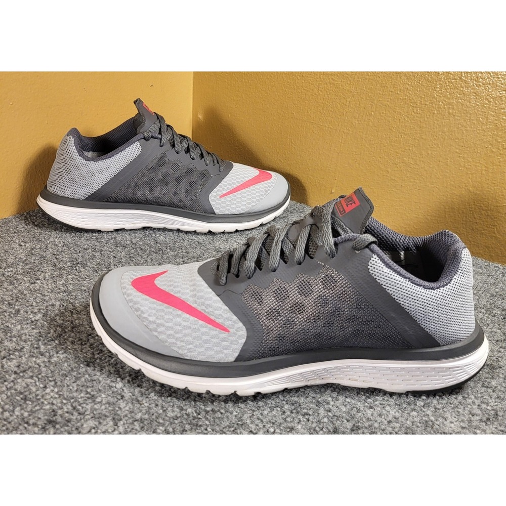 Nike Women's FS Lite Run 3 Wolf Grey/Hyper Pink/Dark Grey (807145-006) Size 7.5